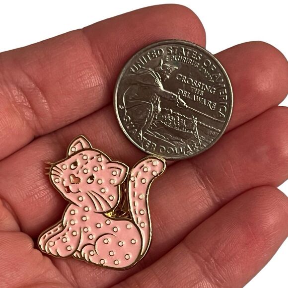 Strawberry Shortcake Pink Cat Enamel Pin Officially Licensed - Picture 5 of 8